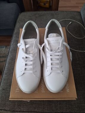 NWOB Everlane White Leather Low-Top Sneakers Size Women 10.5 And Mend 8.5